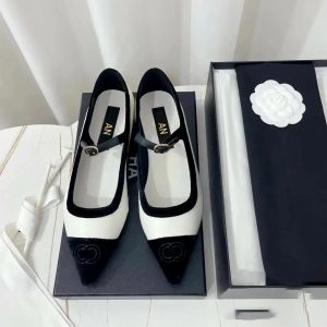 Nieuwe platte sandalen jurk schoen ballet schoenen luxe designer feest preppy stijl dames hasspruiloft zomer sandale heren loafer sexy dame cadeau