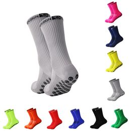 Nouveau football chaussettes de sport antidérapantes vélo intérieur Yoga basket-ball en plein air chaussettes de tennis été course chaussettes de camping