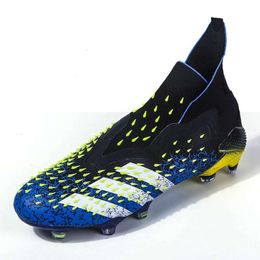 Nouvelles chaussures de football pour les élèves des écoles primaires et secondaires masculins entraînant les chaussures de football de football de clou de cloue brisé