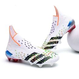 Nouvelles chaussures de football pour les élèves des écoles primaires et secondaires masculins entraînant les chaussures de football de football de clou de clou de nail cassé.