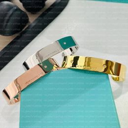 NUEVO PARA MENOR MENOS S BROBLEZADOR DEL Designer con Diamond Return t estrecha banda de manguito pulsera de artesanía marcas famosas joyas de joyas de muñequera llena de oro