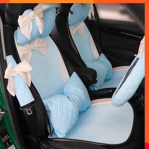 Nouveau Quatre Saisons En Cuir Siège De Voiture Cou Appui-Tête Oreiller Bleu Clair avec Strass Décoration pour Femmes Intérieur Accessoires Universel