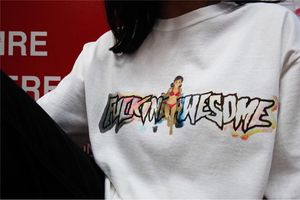 Fucking Awesome Jingxiang filles impriment des T-shirts Design Cool Hommes Planches À Roulettes T-shirts Haute Qualité 100% Coton Amoureux Chemises Décontractées