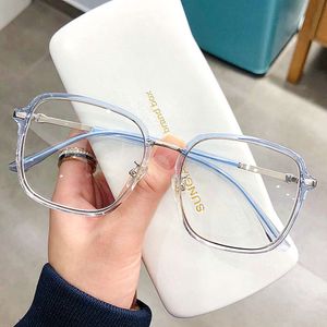 Nouveau g lunettes cadre Tr90 oeil bleu résistant à la lumière lentille plate Net rouge visage uni peut être équipé de myopie