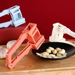 Nieuwe knoflooksnijder gember presses plastic slijpgereedschap keuken rooster masher molen grinder efficiënte knoflook peeling artefact
