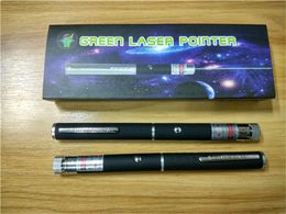 Nieuwe Gift Groene laser pointer 2 in 1 Ster Cap Patroon 532nm 5 mw GreenLaser PointerPen Met Hoofd Caleidoscoop licht Met Verpakking