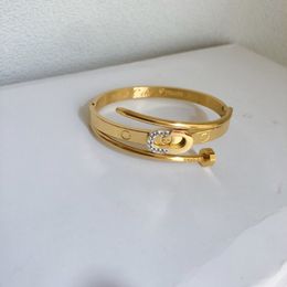 Novos presentes pulseira 18k banhado a ouro charme pulseira de aço inoxidável de alta qualidade sem desbotamento pulseiras aniversário amor jóias pulseira casamento aniversário boutique jóias