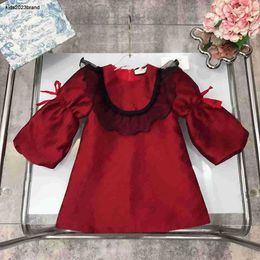 Nouvelle robe de fille robes d'enfant de créateur Taille 100-150 Jupe de bébé brodée de lettres de grille Embellissements de perles noires Robe pour enfants Dec05