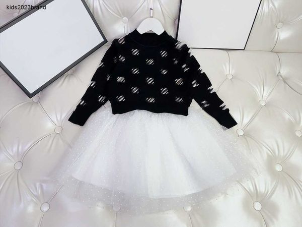 Nuevo vestido para niñas, chándales de diseñador para niños, vestido de fiesta para bebés de otoño, tamaño 110-160, suéter con diamantes calientes y falda de encaje Nov10