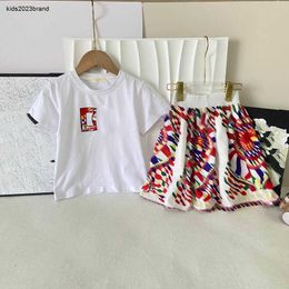 New Girls Dress Summer Kids Tracks Caths Designer Baby Clothes Taille 100-150 cm T-shirt imprimé de logo coloré et jupe courte colorée 24mai