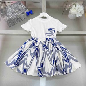 Survêtements pour filles, vêtements pour bébés, ensemble T-shirt d'été, taille 100-160 CM, T-shirt à rayures bleues avec poche et jupe plissée pour enfants, 24 mars, nouvelle collection