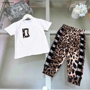 Nouvelles filles survêtements été bébé deux pièces ensemble enfants vêtements de marque taille 90-150 CM t-shirt enfant et pantalon imprimé léopard 24Feb20