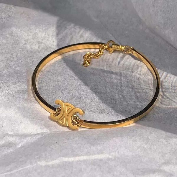 Nouvelle or pour filles ornements de bracelet exquis de haute qualité