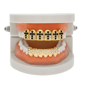 Nieuwe vergulde Iced Out Black CZ Rhinestone Hip Hop Tanden voor Mond Grillz Caps Top Bottom Grill Set Vampire Tanden