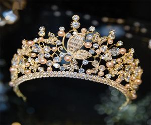 Nouvelle couronne d'or Accessoires de cheveux de mariage Tiara Handmade Bridal Crowns vintage Beauty Gold Pearl Prom Headpiece 4596257