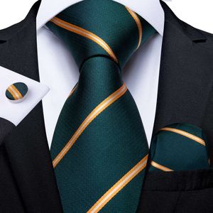 Nouveau Green Gold Striped Mens Silk Elies 8cm Business Wedding Party Coldie Pocket Square Cufflinks Men Gift Gravatas DiBangu