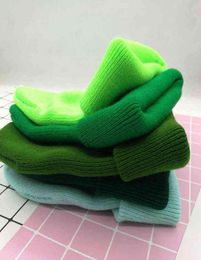 Nieuwe groene winterhoeden voor Menwoman Beanies Gebreide Solid Cute Hat Herfst Vrouwelijke Beanie Caps Warmer Bonnet Ladies Casual Cap Y21111037752