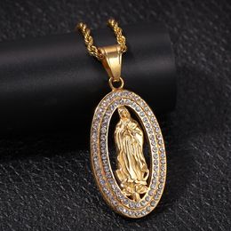 New Guys plaqués en acier inoxydable en acier inoxydable Bling Diamond Virgin Mary Pendante ovale Chaîne de collier pour hommes et femmes Bijoux Hop Bijoux Bijoux Cadeaux