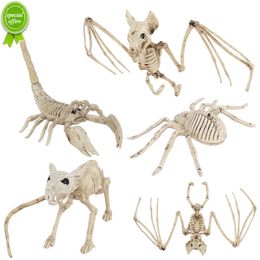 Nieuwe Halloween Bat Spider Skelet Scary Bones Beweegbare Animal Model Halloween Party Decoratie voor Thuis Spookhuis Props Kinderen Speelgoed