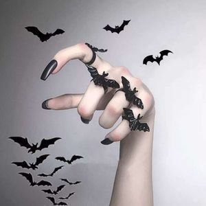 Nieuwe Halloween -sieraden Donkere persoonlijkheid Gothic Bat Ring ketting met openingen voor heren en dames