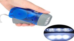 NOUVEAU Lampe de poche à batterie à manivelle Lampes de camping 3 LED Lampe de poche à pression manuelle Générateur manuel Torche de voyage Light3063053