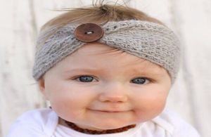Nouveau bébé à la main tricot Crochet bandeau mode garçons filles bandeaux oreille plus chaud avec bouton enfants cheveux accessoires 7445435