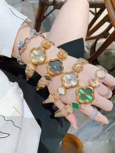 Nieuwe high-end luxe Jade Craft Women's Watch Delicate Chain Watch Waterproof Lucky Four-Leaf Clover Watcha25