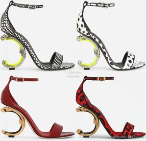 Nouvelles chaussures à talons hauts sandales pour femme chaussures en cuir véritable escarpins avec D baroque G sandales à talons sculptés chaussure habillée