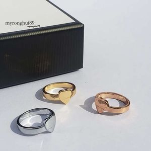 Sieradenring Nieuwe hoogwaardige designer Design Titanium Band Classic Jewelry Fashion Ladies Rings Holiday Gifts