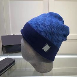 Nouveau chapeau de luxe de haute qualité pour bonnets hommes femmes casquette brodée classique casquettes de conception d'hiver châle chapeaux de créateurs foulards bonnet de laine Wrap casquettes de mode