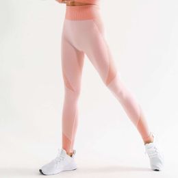 Nuevas prendas de vestir para deportes de Yoga y correr de cintura alta, calzoncillos a la cadera de color melocotón, pantalones finos elásticos de secado rápido para mujer