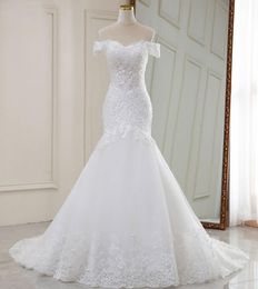 Nieuwe High Taille White Bridal Wedding Jurk Temperament Dream Lace Midwaist Long Tail Vneck Weddings Jurk kan worden aangepast Vesti1178390