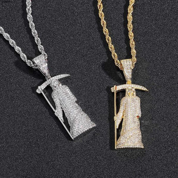 Nouveau Hiphop véritable plaqué or glacé cubique Zircon mort Halloween crâne faucille pendentif collier exagérer bijoux pour hommes