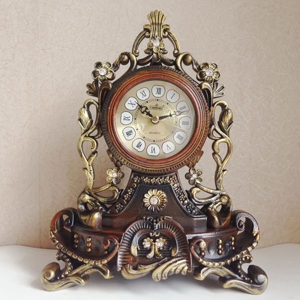 Nouvelle décoration de la maison horloge de table résine européenne horloge de bureau support ancien horloge de bureau montre de table royauté salon Y200407