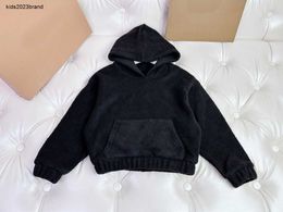 Nieuwe hoodie voor baby hoge kwaliteit Zwarte pluche kindertrui Maat 100-150 Terug logo print kinderen trui Oct20