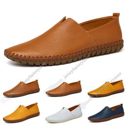 Nouvelle mode chaude 38-50 Eur nouvelles chaussures pour hommes en cuir pour hommes Couleurs bonbons couvre-chaussures chaussures de sport britanniques livraison gratuite Espadrilles soixante