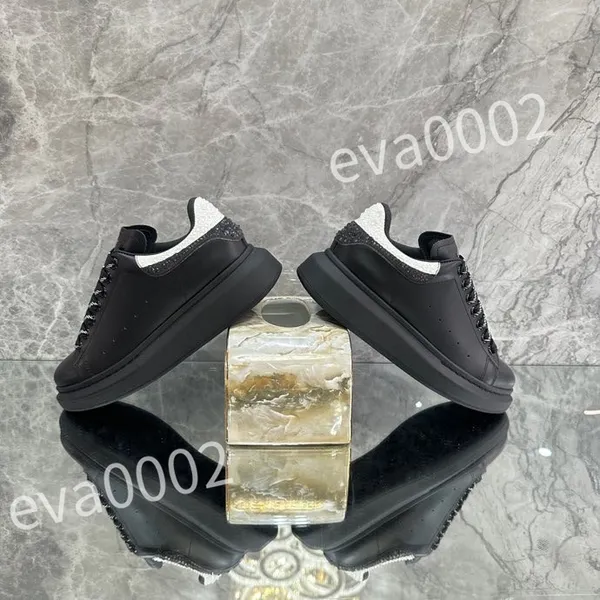 New Hot Luxe Mode Casual Chaussures Runner Tops Low Femmes Hommes Noir Blanc En Cuir Baskets chaussures Original sport Entraîneur xsd221116