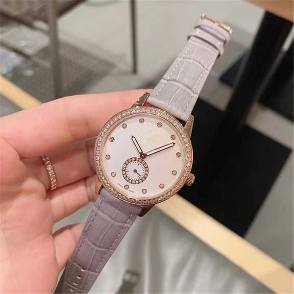 Nouvelle vente chaude montre de luxe pour femmes étanche Quartz 37mm haut AAA rouge, noir blanc, rose cadeau