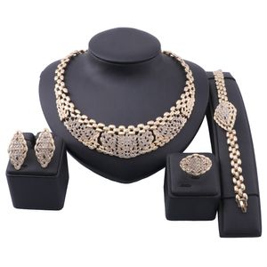 Nieuwe Hot Vrouwen Dubai Gold Crystal Ketting Oorbellen Armband Ringen Party Wedding Bridal Accessoires Sieraden Sets