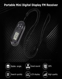 Nieuwe HRD727 Portable Mini FM Radio Digital Display FM Receiver Retro Mp3 Player Style DSP met hoofdtelefoon Lanyard9994902