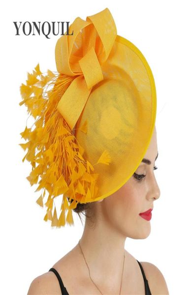 Nouvelle imitasion Sinamay Cocktail fascinant Femmes Chapeau fascinateur Clipt Cliner Bride Flow Flower Millinery Cap Derby Party Headwear7544666