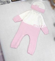 Nieuwe jumpsuits en hoed Lovely Pink Boys Girls Bodysuit Size 66-90 Splicing Design pasgeboren baby gebreide kruipende pak jan20