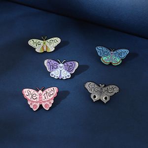 Nouvelle série d'insectes en alliage, bijoux créatifs, dessin animé mignon rose en forme de papillon, Badge goutte d'huile, accessoires