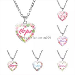 Nieuwe inspirerende hartvormige kettingen voor vrouwen Love Hope Dream Geloof Faith Letter Glazen hangketens mode -sieraden