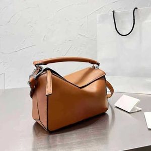 NUEVA IRregularidad Bolsa de diseñador Bolsas para el hombro marrón diseñadores de bolso de bolso bolsas para mujeres figuras geométricas bolsas cruzadas billetera 220824