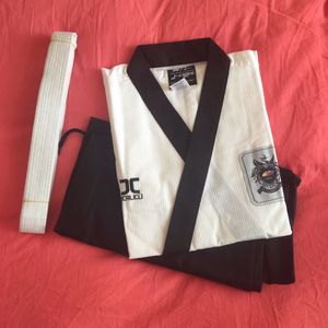 Nueva ropa JCALICU masculina de Taekwondo Poomsae, materiales TKD, dobok de taekwondo para personas Dan, adultos, estándares WTF de kárate