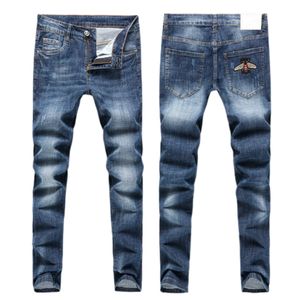 Nieuwe jeans chino broek broek heren broek stretch herfst winter dichtbij jeans katoenen broek gewassen rechte zakelijke casual kleine bijen borduurwerk