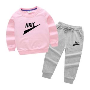 Nieuwe Kinderkleding Sets Autumn Long Sweeves Sweatshirt Boys Girls Sets Lange mouwen broek Outfits Kinderpakken Pakken