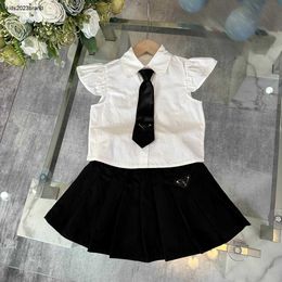 New Kids Designer Clots Girls Overskirt Baby Tracksuits Taille 110-160 cm Campus Style Tie Decoration Shirt and Preed Jirt 24april