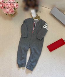 Nieuwe jumpsuits voor kinderen openen bestandsontwerp baby bodysuit maat 59-90 witte gestreepte decoratie geboren baby gebreide onesie dec10